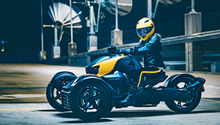 Spyder three wheel motorcycle