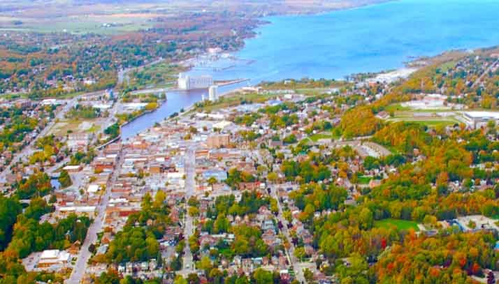 Arial view of the city of Owen Sound